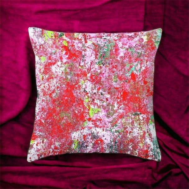 Love is red - Throw Pillow